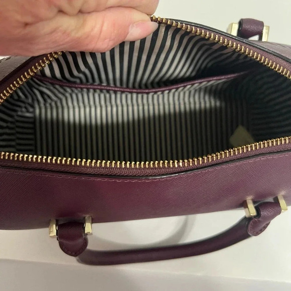 Kate Spade Perforated Cameron Street Burgandy Barrel Pocketbook & Billfold - Picture 11 of 16